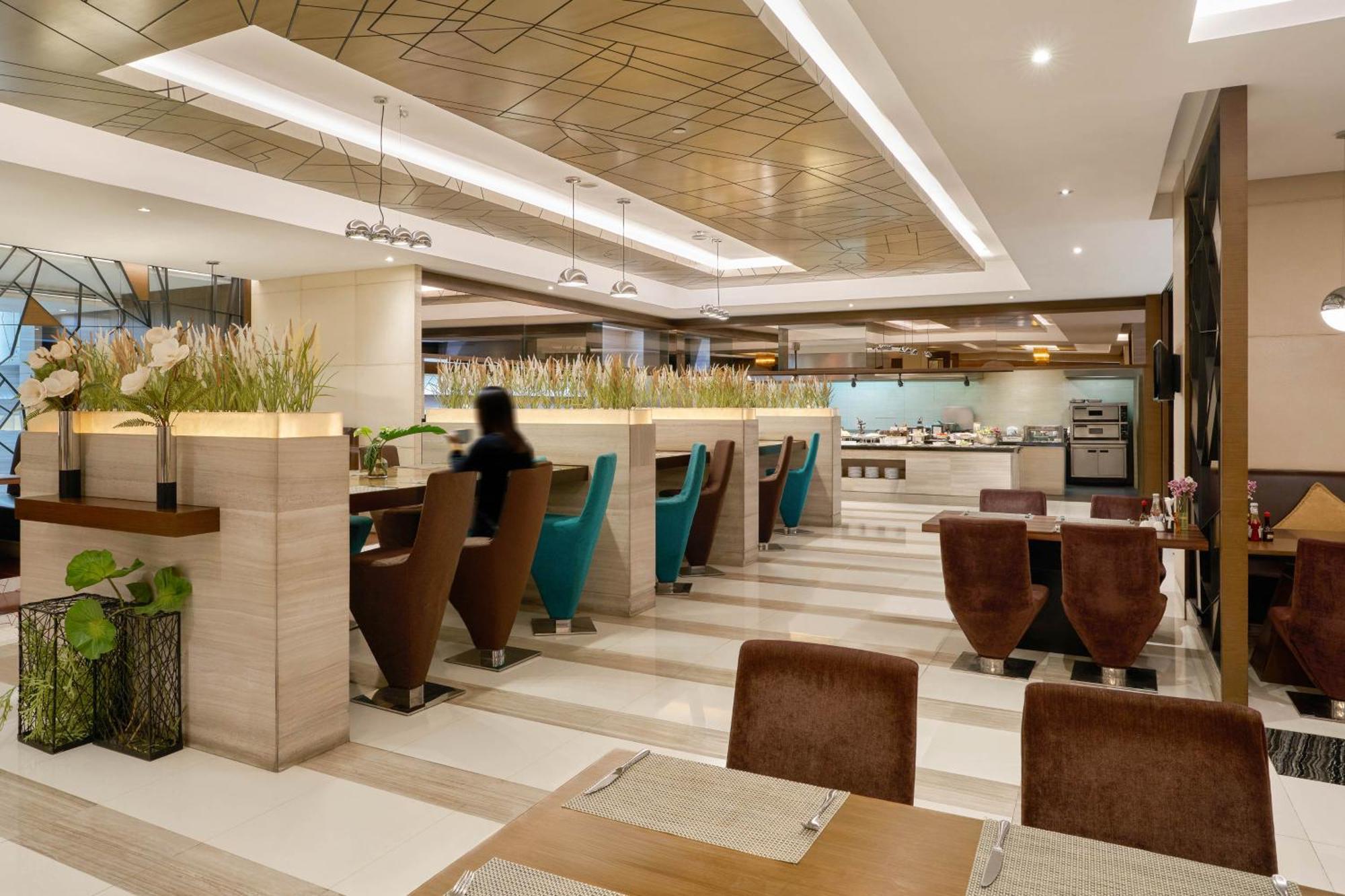 Aetas Lumpini Hotel Bangkok Ngoại thất bức ảnh