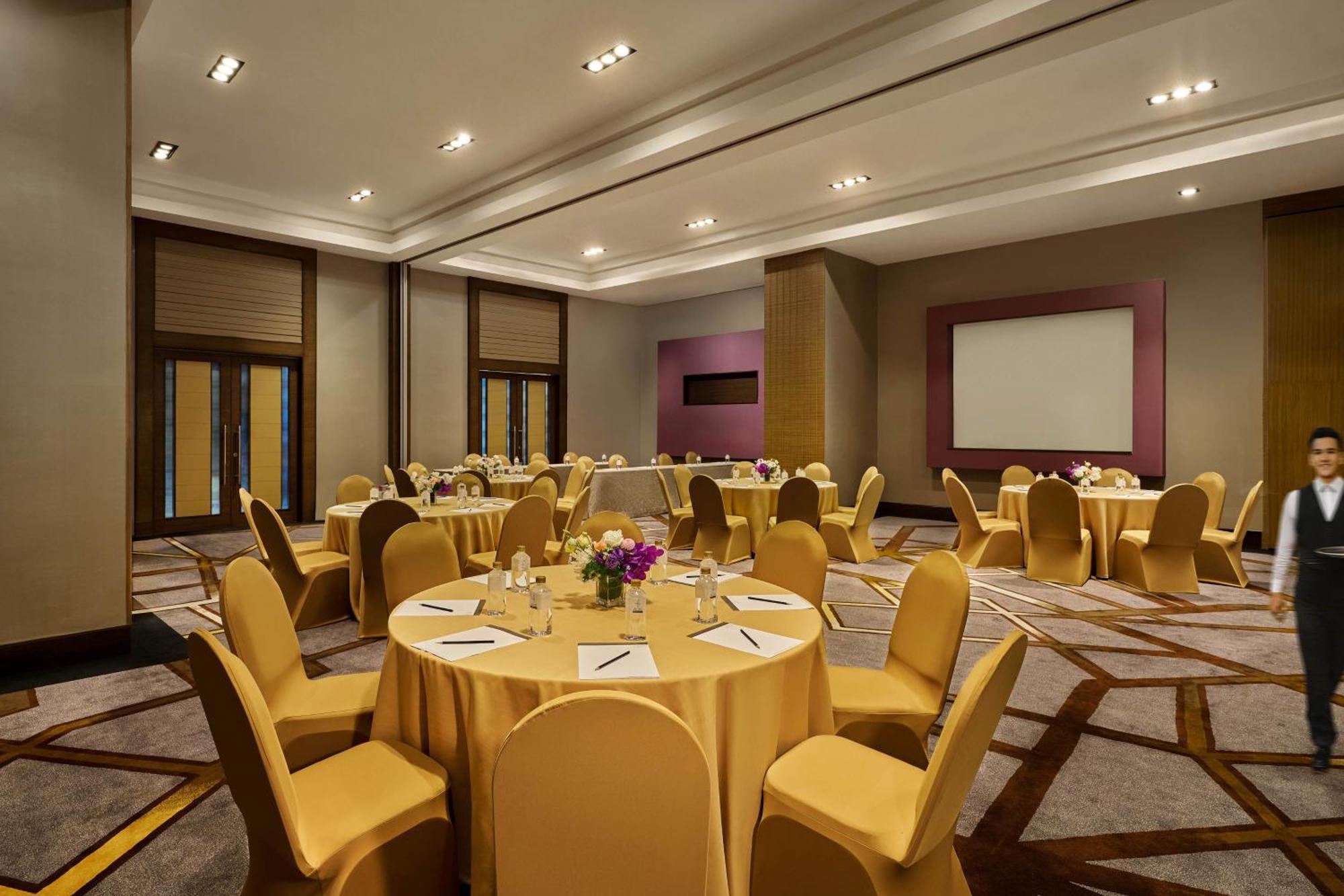 Aetas Lumpini Hotel Bangkok Ngoại thất bức ảnh